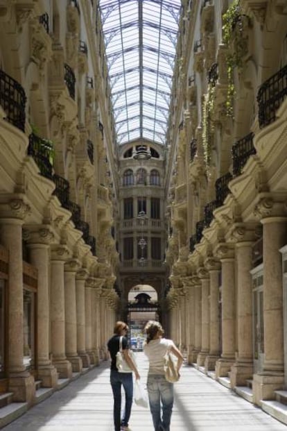 El Pasaje de Lodares, galería comercial de 1925, en Albacete.