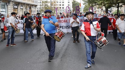 Movilización de pensionistas en Bilbao, este lunes.