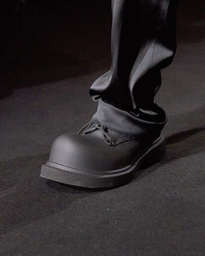 BALENCIAGA SPRING 23_DETAIL 12