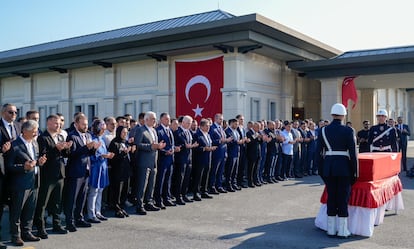 Autoridades de la ciudad turca de Estambul han recibido este viernes el féretro de la activista muerta por el disparo de un militar israelí. 