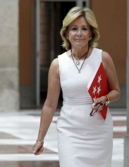 Aguirre, a su llegada a la rueda de prensa en la que renunció al cargo.