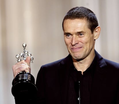 Willem Dafoe con el Premio Donostia en 2005.