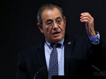 Ligera alza de beneficio en Grifols a la espera de integrar Hologic