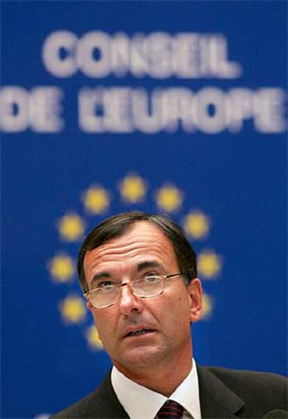 El comisario europeo de Justicia e Interior, Franco Frattini, en Estrasburgo.