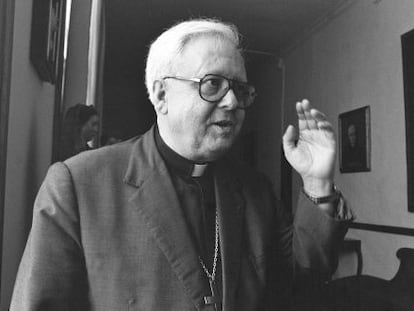 El obispo Ramón Echarren, en 1992.
