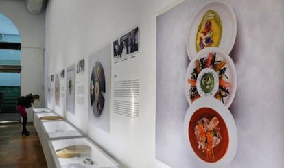 Una perspectiva general de la exposición Diseño al plato, en el Centre Cultural La Nau.