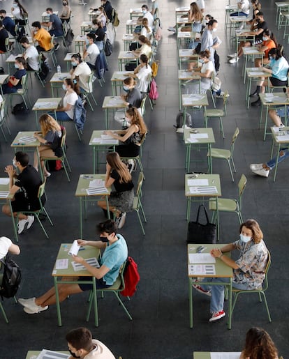 Examen de acceso a la universidad en Palma de Mallorca.