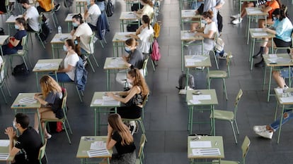 Examen de acceso a la universidad en Palma de Mallorca.