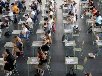 Examen de acceso a la universidad en Palma de Mallorca.