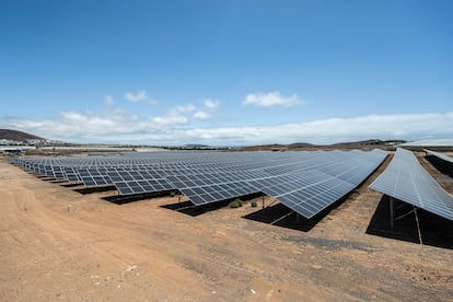 Parque solar fotovoltaico Salinetas III, en Telde (Gran Canaria).