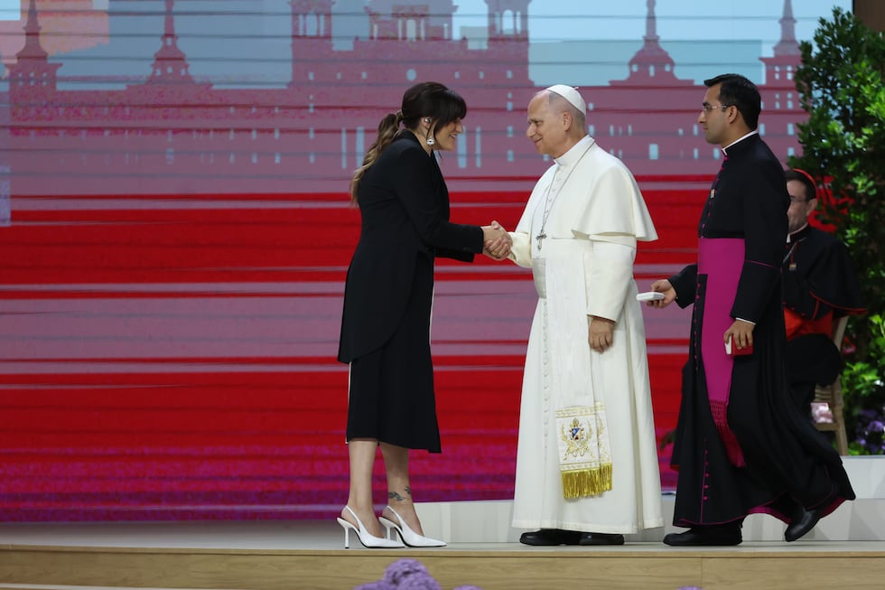 El segundo día de la visita del papa León XIV a Madrid, en imágenes ...
