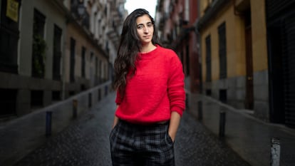 Alba Flores, en una calle de Madrid, la semana pasada.