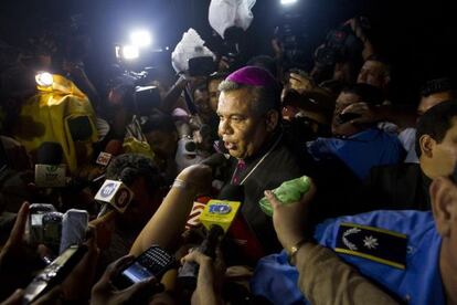 Monseñor Sandigo habla con la prensa tras su reunión con Ortega