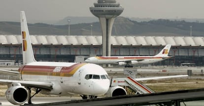 Aviones de Iberia en el Aeropuerto de Barajas. 