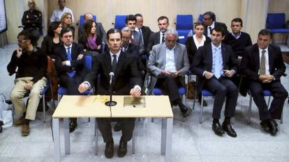 JUICIO POR EL CASO NOOS ( EN LA FOTO IÑAKI URDANGARIN DURANTE SU INTERVENCION,PANTALLA DE LA SALA DE PRENSA CON LA SEÑAL DE LA SALA DE JUICIOS)