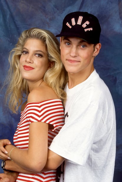 Tori Spelling y Brian Austin Green, o sea, Donna y David, pareja televisiva  en 'Sensación de vivir', en 1992.