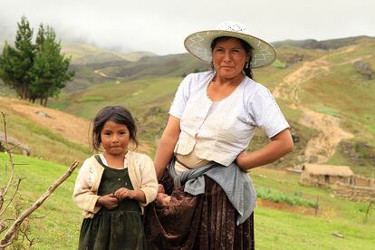 Aún hoy, después de haber pasado toda una vida en este altiplano, de hablar quechua con fluidez y de conocer íntimamente el carácter de los campesinos, Pietro choca contra muros culturales, que son los que hacen más daño
