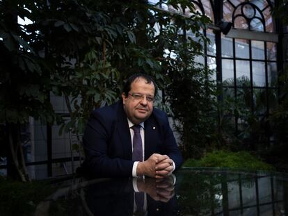 Joan Ignasi Elena, consejero de  de la Generalitat, en la sede del departamento de Interior en Barcelona.