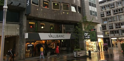 Imagen de una de las oficinas de Vall Banc.