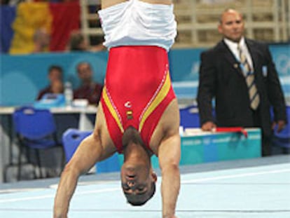 Gervasio Deferr, en el ejercicio de suelo.