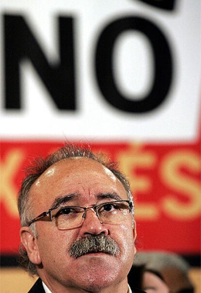 Josep Lluís Carod, anoche, en la sede del partido.
