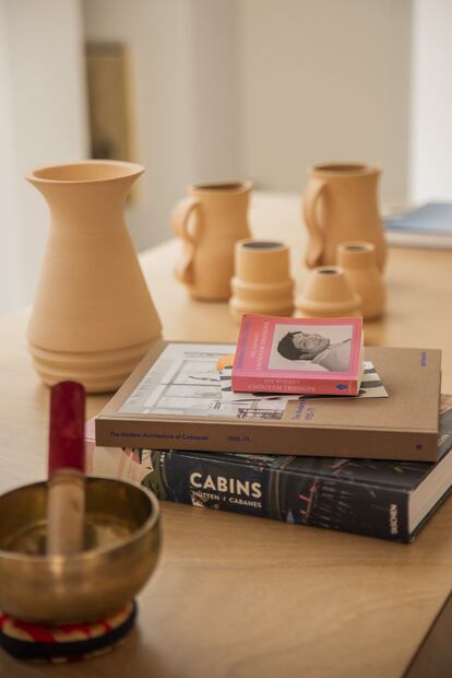 Un set de Ladio Ceramics en terracota.