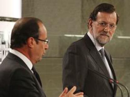 Hollande y Rajoy apoyan que el BCE intervenga en el mercado de deuda