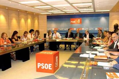 Vista general de la primera reunión después de las vacaciones de verano de la Comisión Ejecutiva Federal del PSOE.