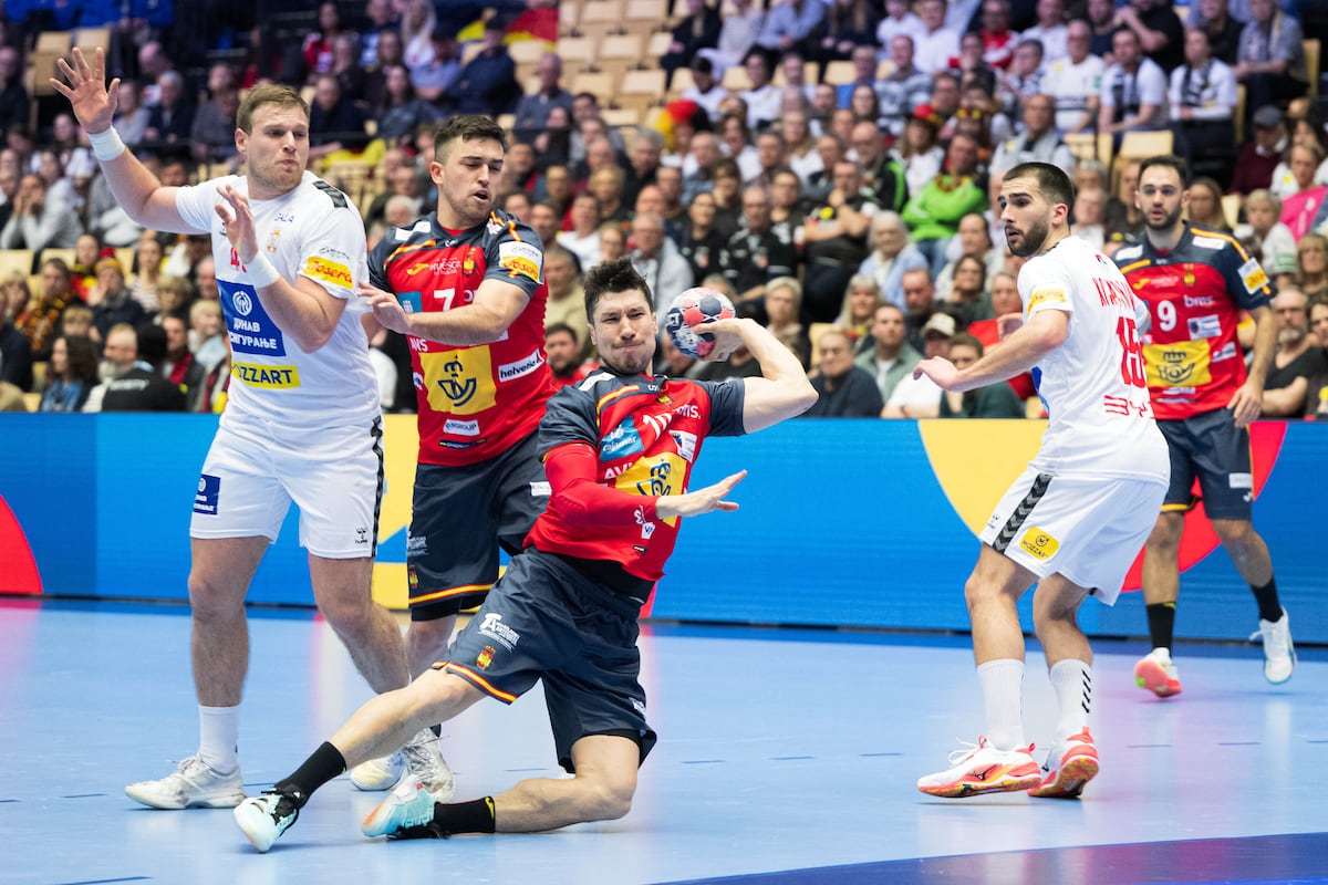 España arranca el intimidante Europeo de balonmano con un triunfo firme ...