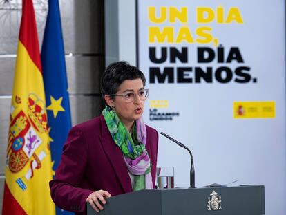 Fotografía facilitada por La Moncloa de la ministra de Asuntos Exteriores Arancha González Laya, durante la rueda de prensa ofrecida este viernes en Madrid.