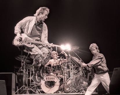 Another image of the trio, performing in Holland in 1983. 