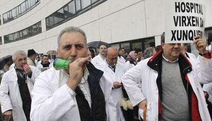 Protesta de m&eacute;dicos en Santiago 