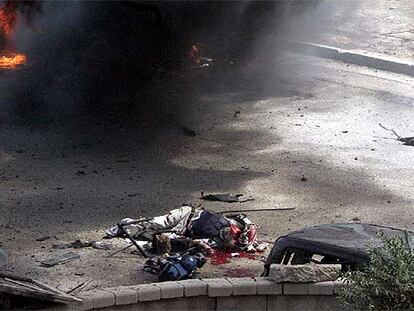Imagen del cámara de la cadena CBS muerto ayer tras la explosión de una bomba en Bagdad.