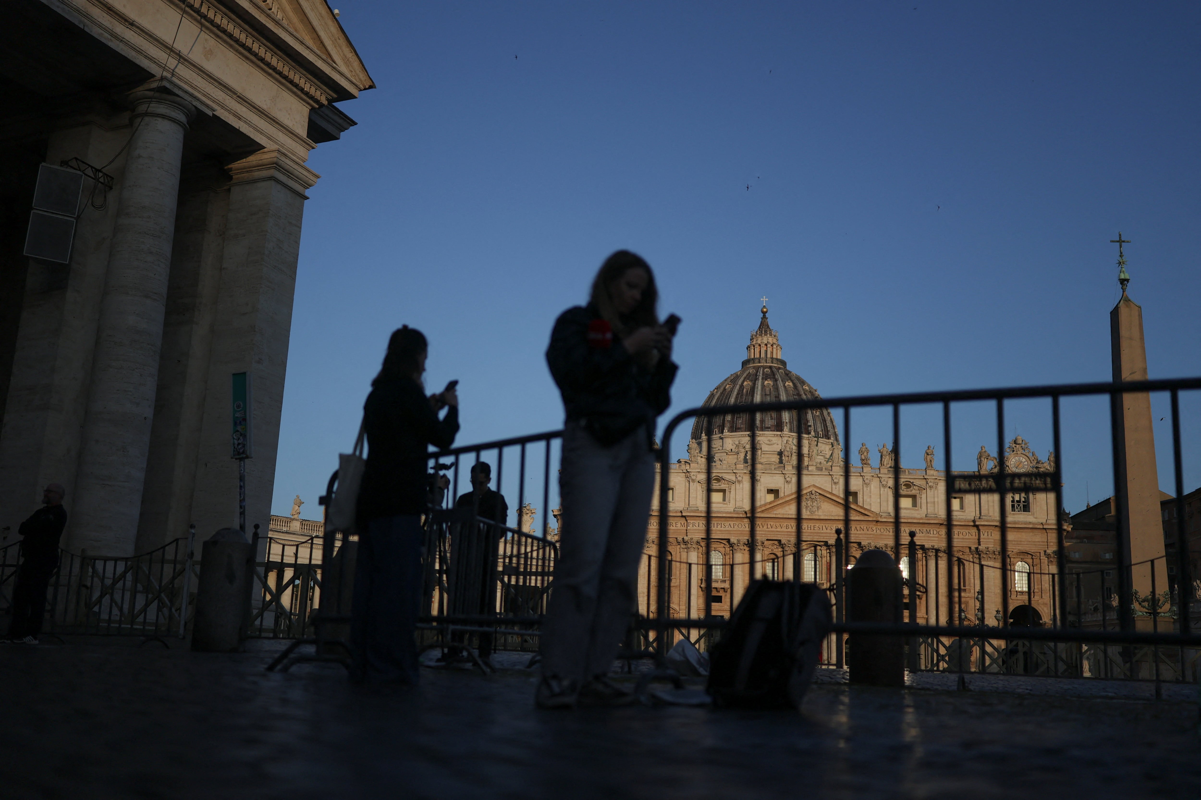 Última hora de la muerte del papa Francisco | La Congregación de Cardenales se reúne este martes para preparar la elección del nuevo Papa