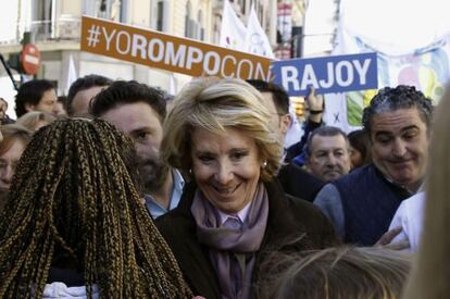Esperanza Aguirre, durante la marcha contra el aborto en Madrid.