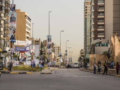 Una intersección de Beirut este jueves durante la campaña electoral para las elecciones parlamentarias
 
 