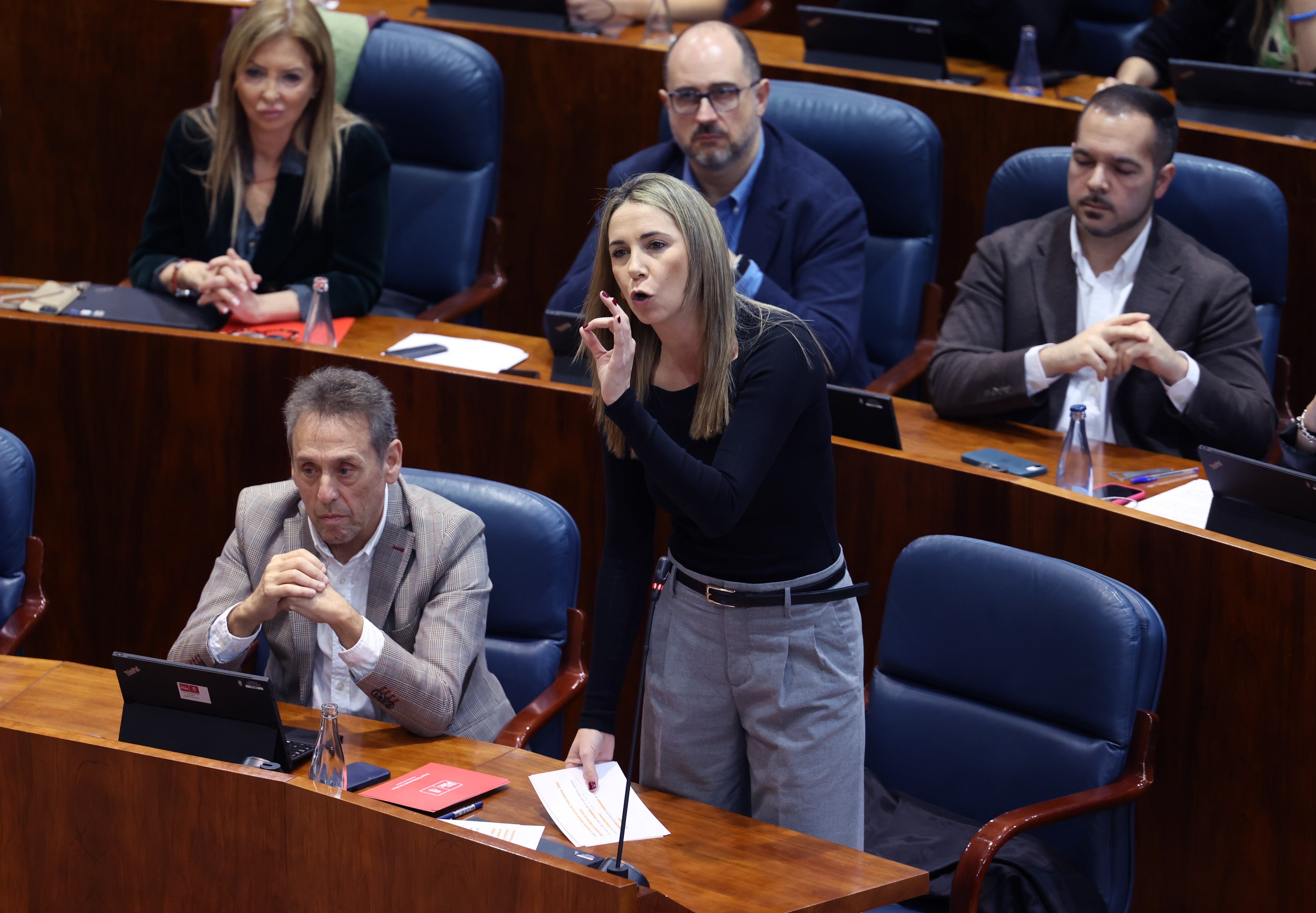 La portavoz del PSOE, Mar Espinar, en el pleno en la Asamblea de Madrid.
