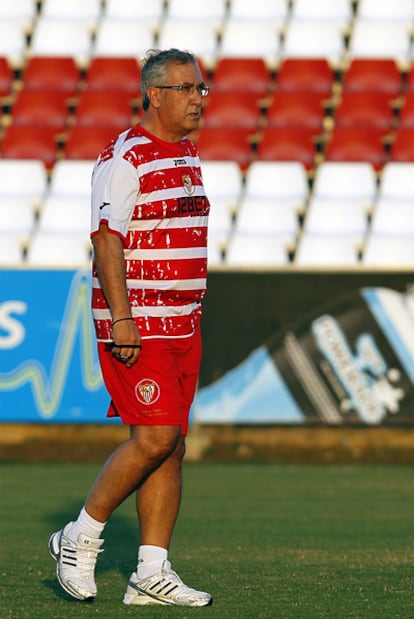 Gregorio Manzano entrena al Sevilla.