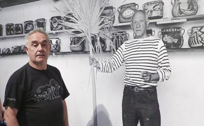 Ferran Adrià en la exposición 'La cocina de Picasso', en Barcelona.