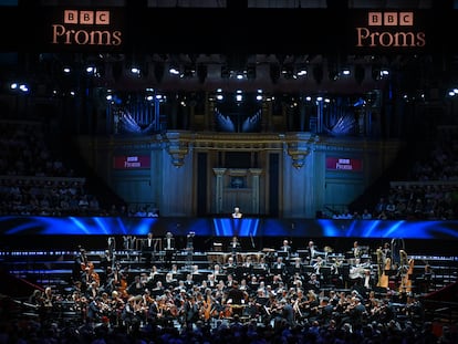 Kirill Petrenko al frente de la Filarmónica de Berlín durante la ‘Séptima’ de Mahler, el pasado sábado en el Royal Albert Hall.