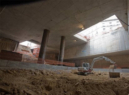 Obras del vestíbulo de la estación de tren de Sol.