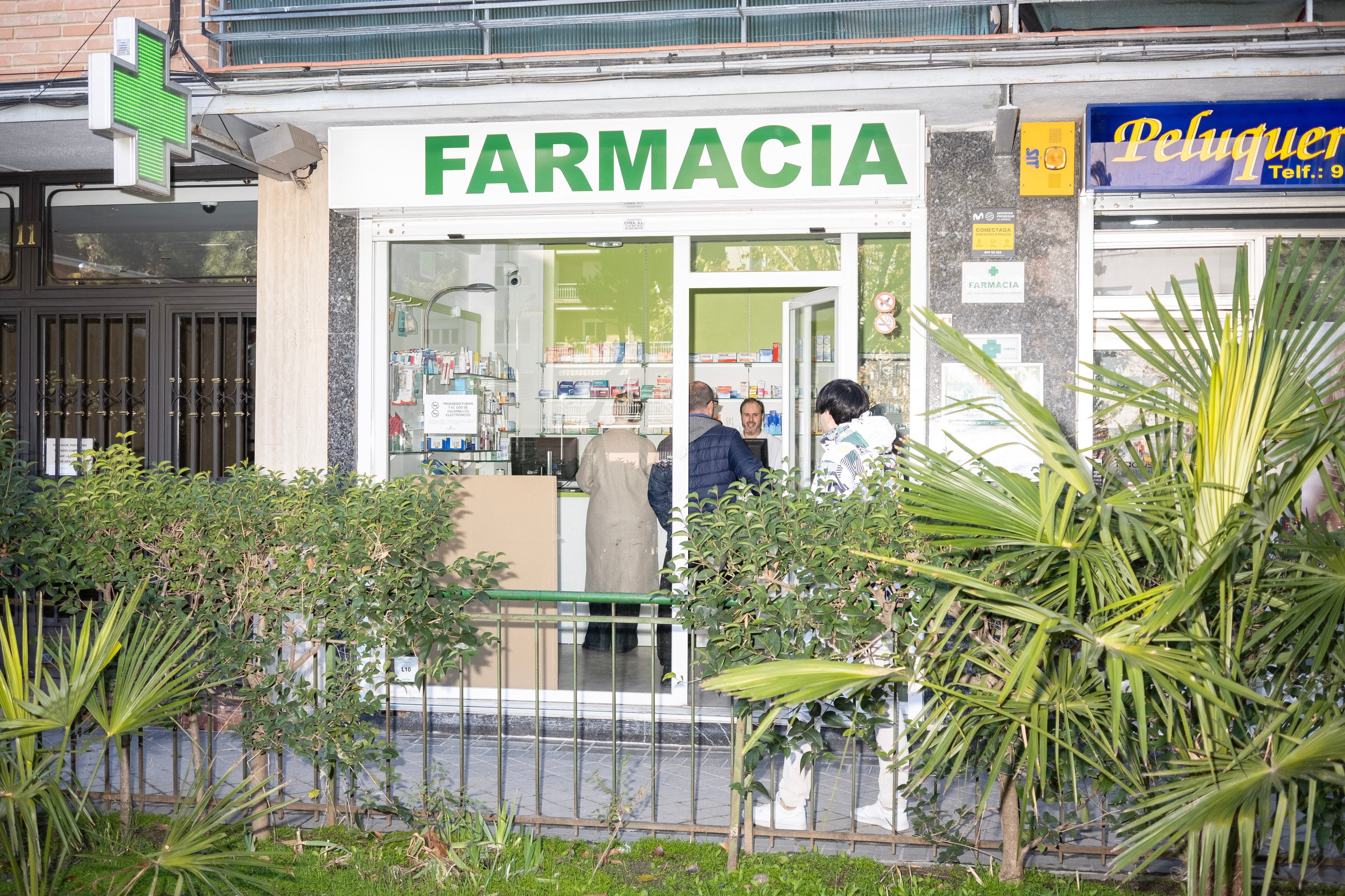 
La farmacia de Fausto, ya regentada por los nuevos dueños. 
