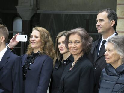 La reina Sofía, los Príncipes de Asturias, la infanta Elena e Irene de Grecia, hermana menor de la reina.