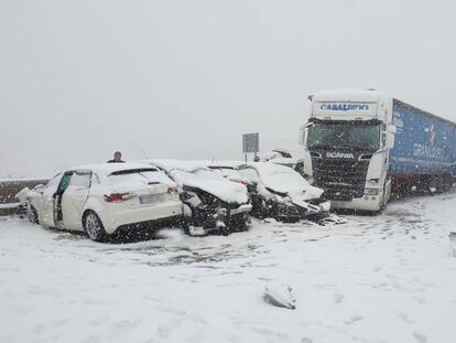Las imágenes del accidente múltiple en Somosierra