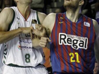 El nuevo pivot del Barça, Loukas Mavrokefalidis, pugna con Panko