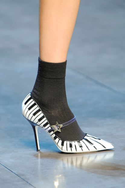 Calcetines con sandalias: Dolce & Gabbana otoño invierno 2011-2012.