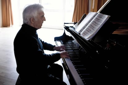El pianista y director de orquesta ruso Vladimir Ashkenazy.