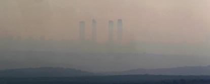 Panorámica de Madrid el 10 de febrero, con la &#39;boina&#39; de contaminación.