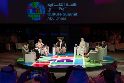 Una de las charlas del Abu Dhabi Culture Summit.