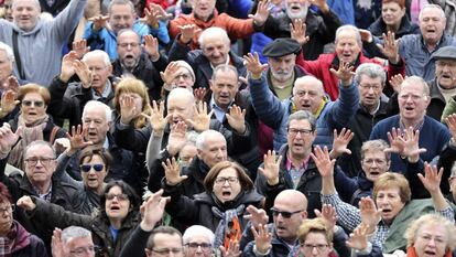 Concentración de pensionistas en defensa del sistema público de pensiones.